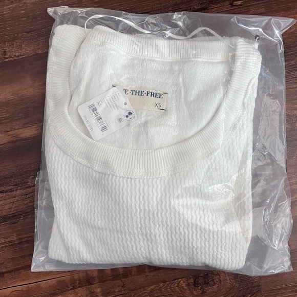 Free People WE THE FREE Swinging Cable Cuff Long Sleeve Shirt XS - Picture 8 of 10